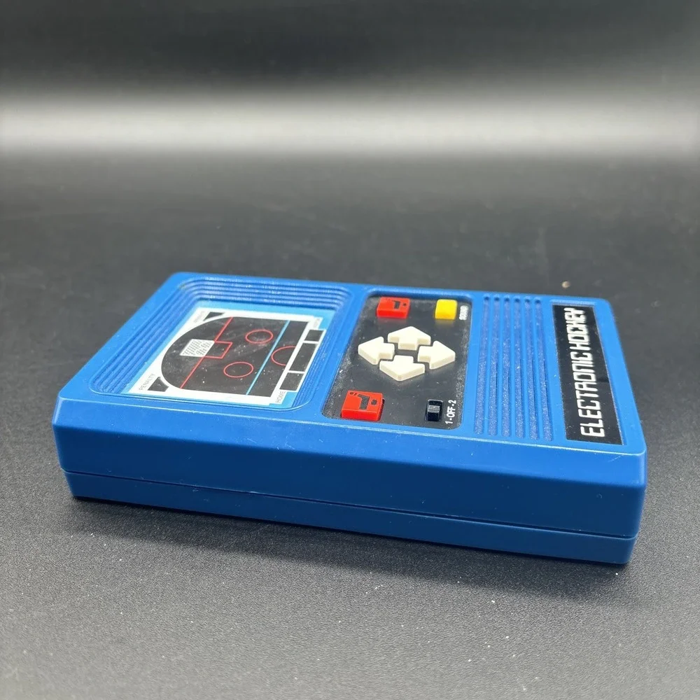 Authentic Mattel Electronics Hockey 2946-0330 Vintage 1978 Handheld Game Works